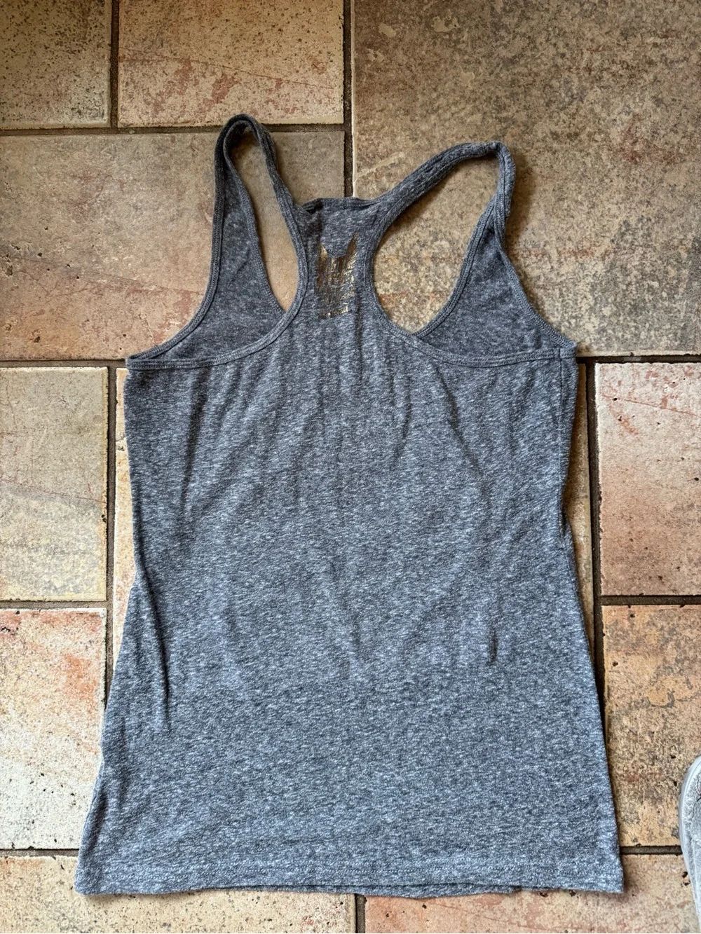 Junk Gypsy Gray Tank Top with Brown/Bronze “Honey Hush” Graphic Size Small - Picture 4 of 7